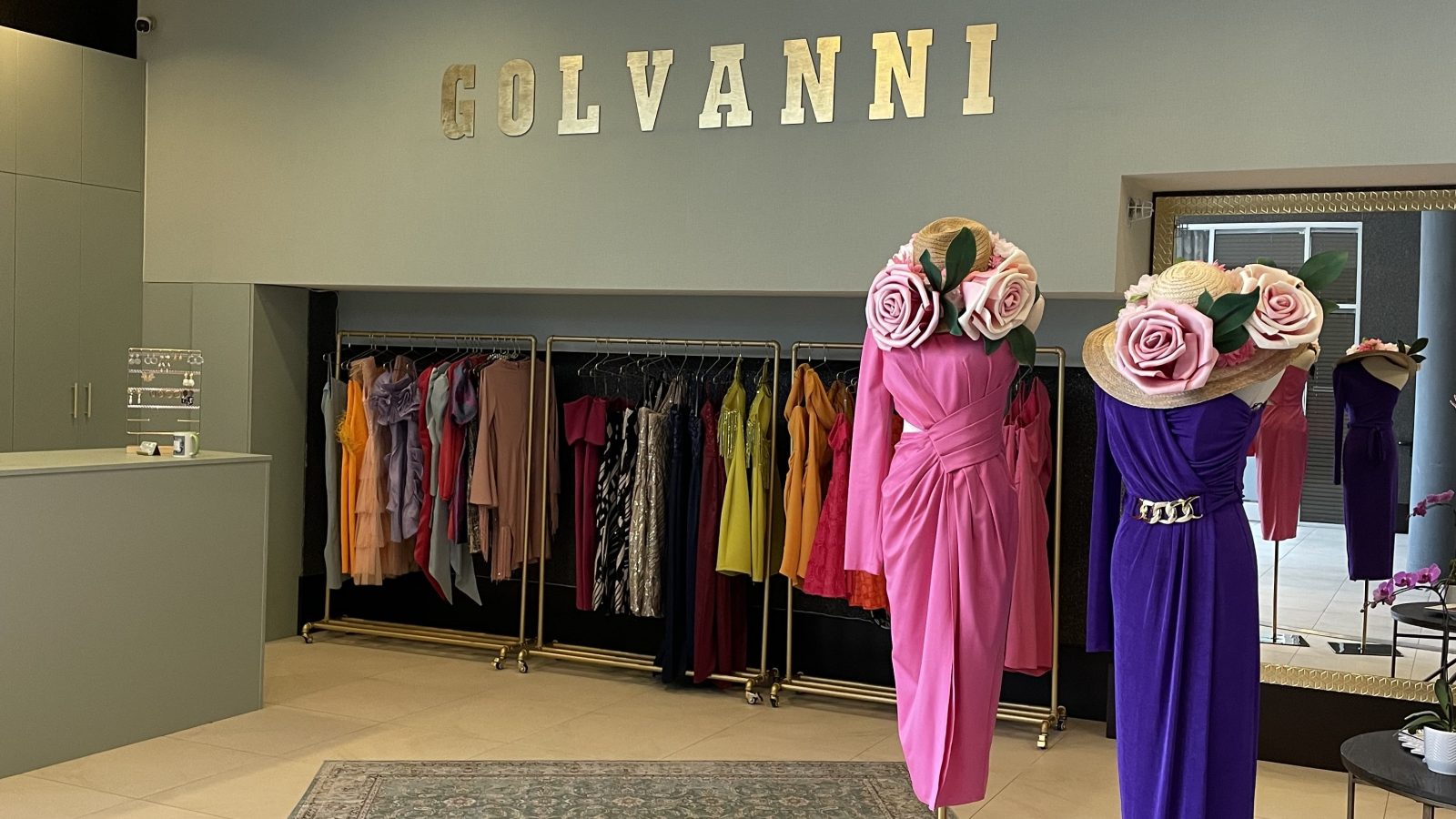 Golvanni fashion store in The Shipyards District